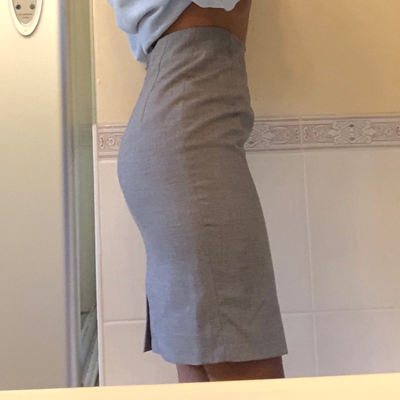 H&M gray pencil skirt - Picture 3 of 3